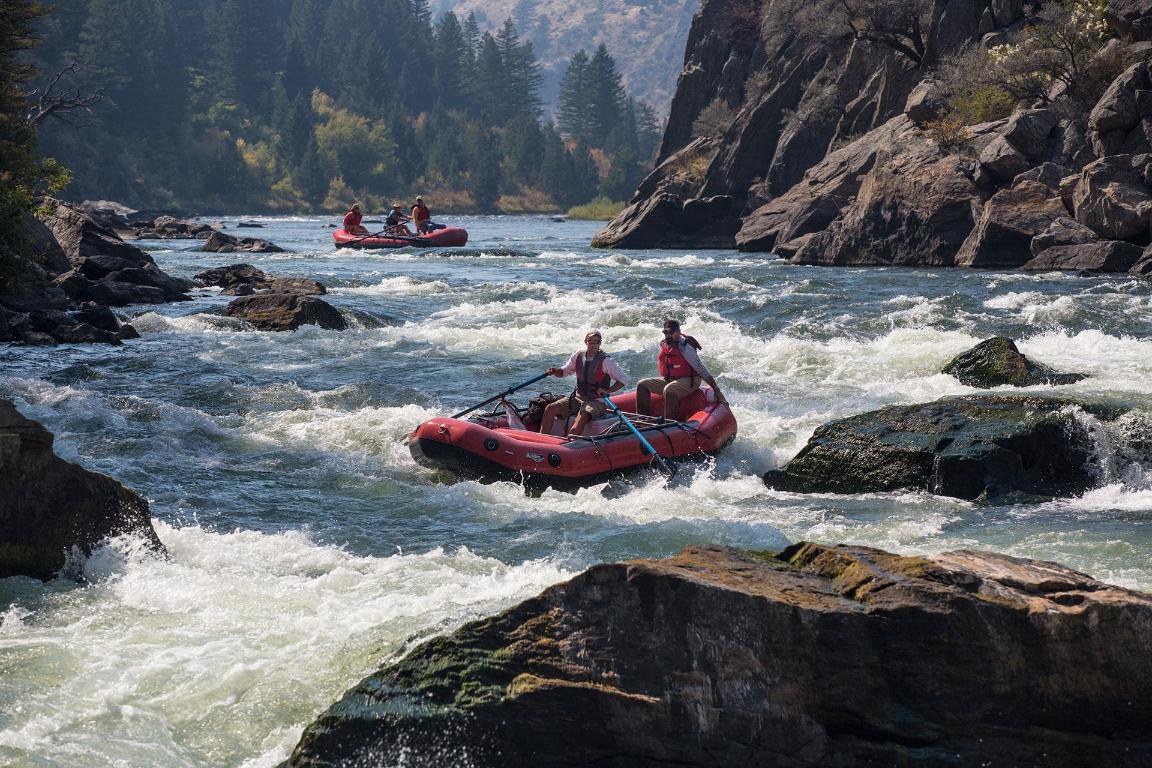 Understanding the River Flow - Advanced Rafting Moves